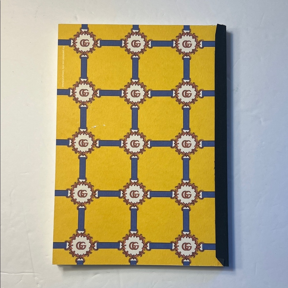 GUCCI GG Yellow and Blue Patterned Notebook RARE Find! LIMITED EDITION - Picture 10 of 16